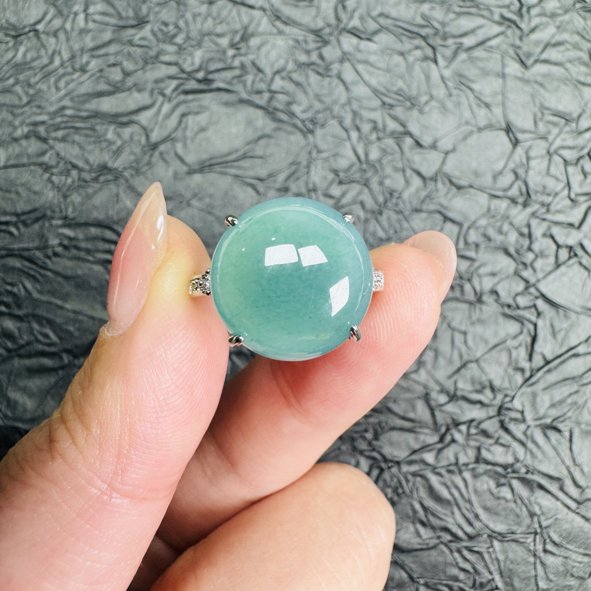 天然翡翠A货 高冰极简大鸽子蛋百搭戒指（圈口可调 多样性发其一）