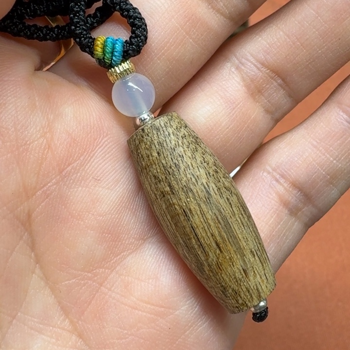 沉香吊坠馨安居沉香定制款