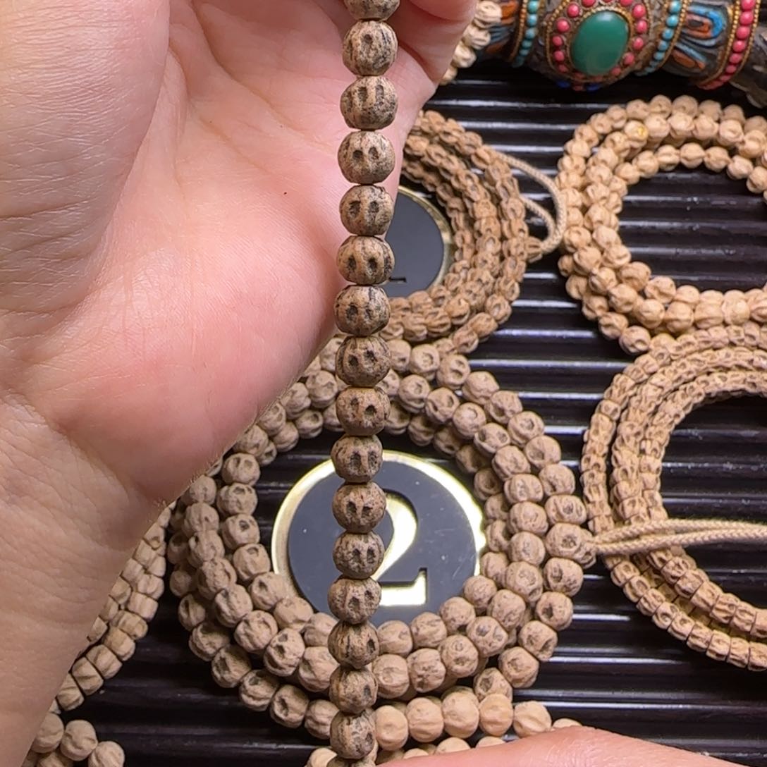 柏香籽/百香籽吊坠捞****掂