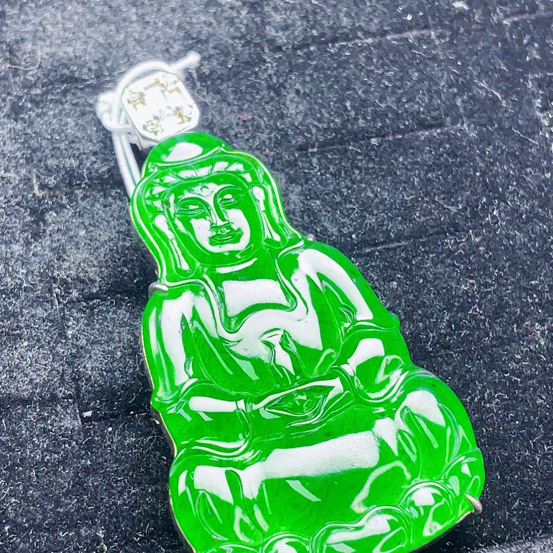 翡翠未镶嵌颈饰19