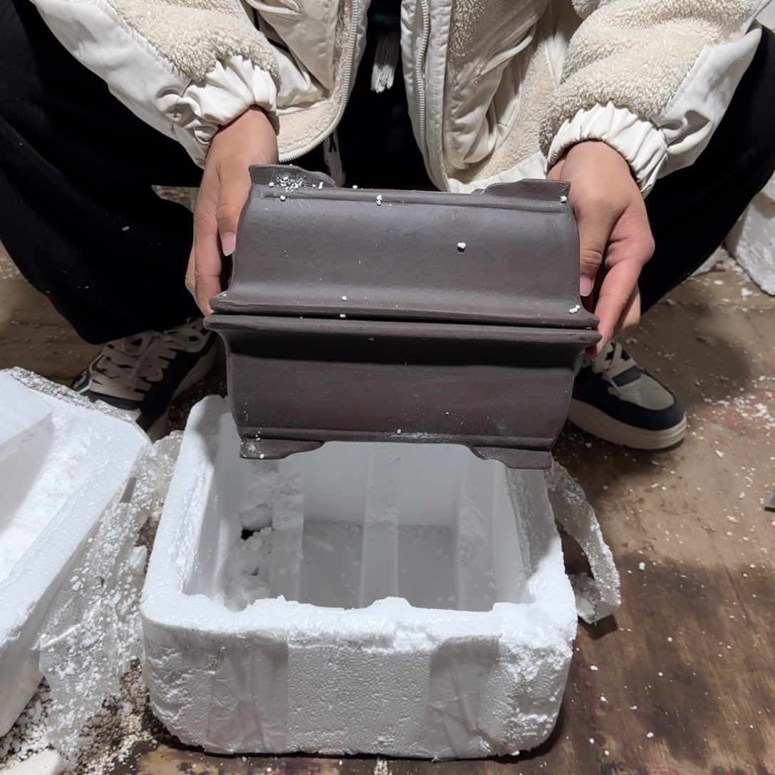 紫砂花盆瑕疵和瑕疵