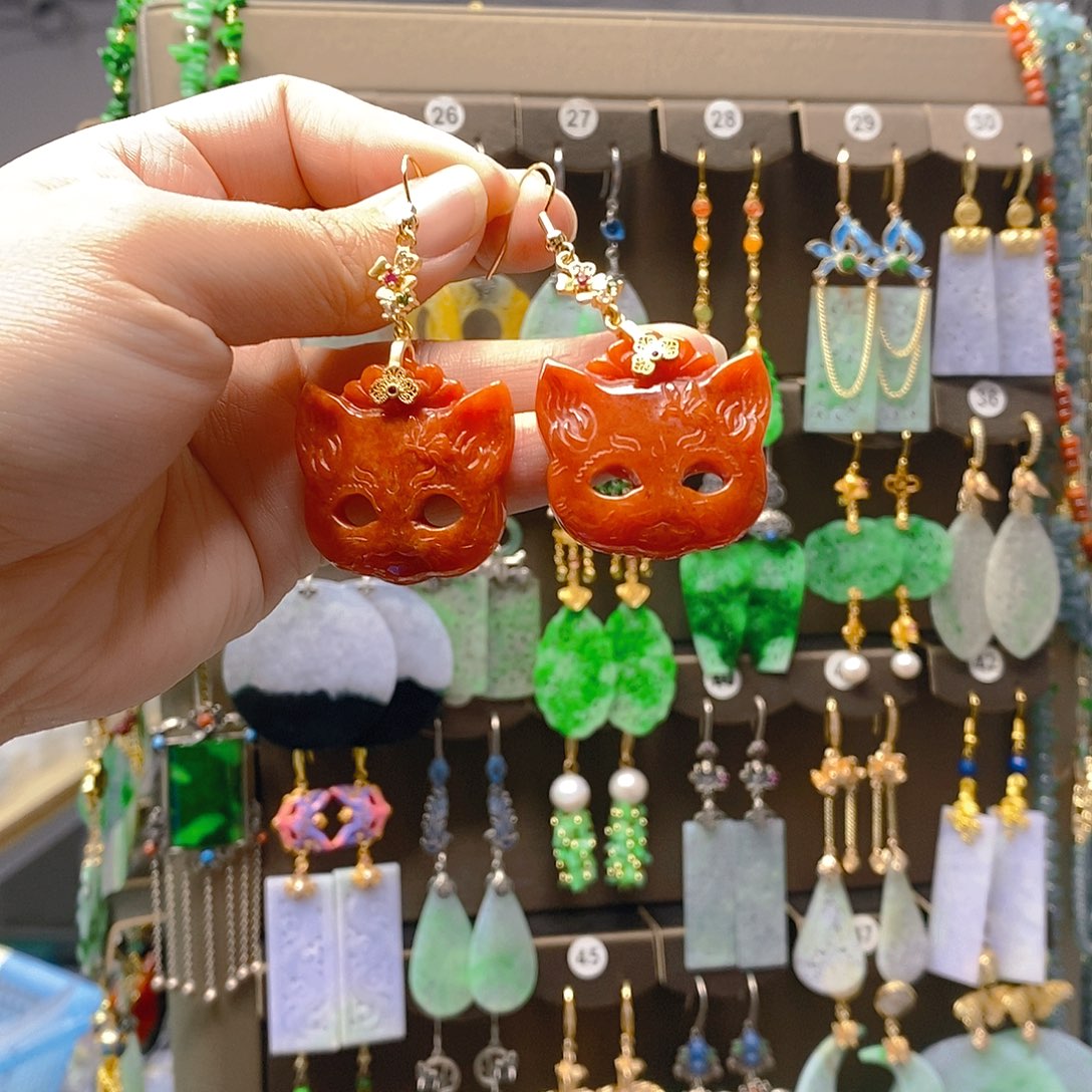 未镶嵌翡翠耳饰翡翠