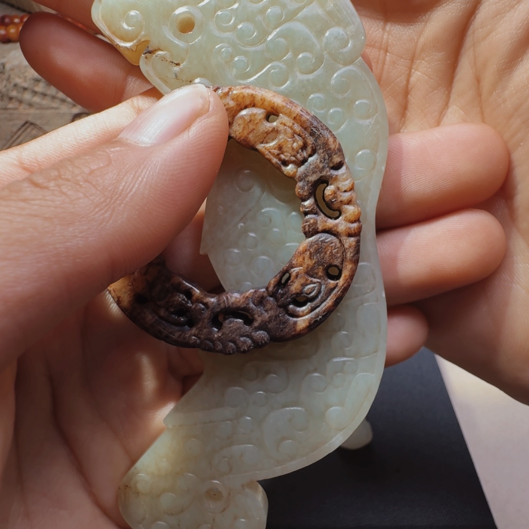 呈***呈和田玉（糖玉）未镶嵌挂件