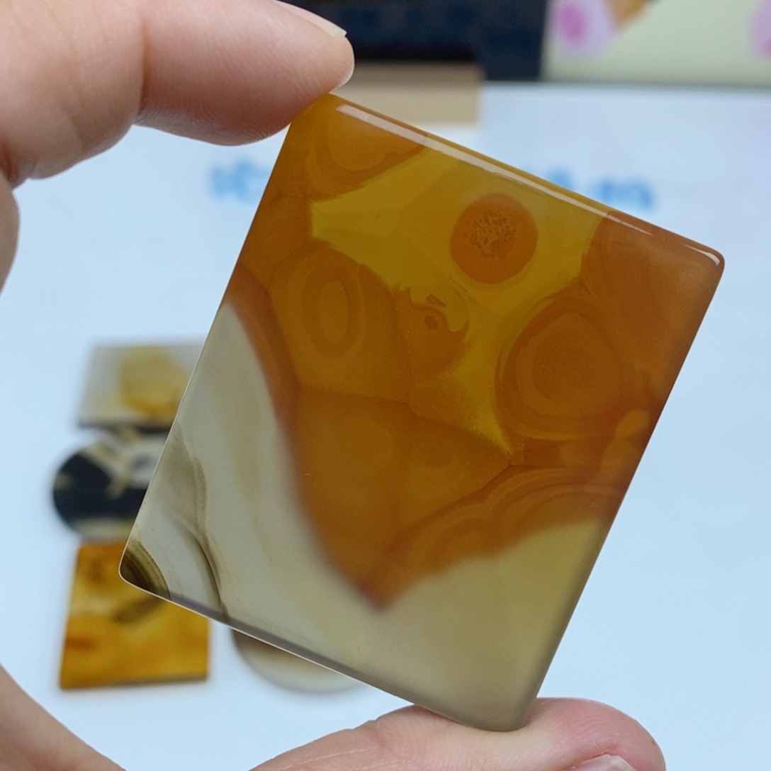 玛瑙/玉髓未镶嵌珠宝半成品