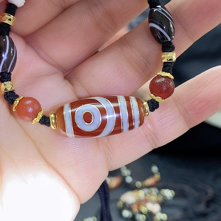 玛瑙/玉髓颈饰合金