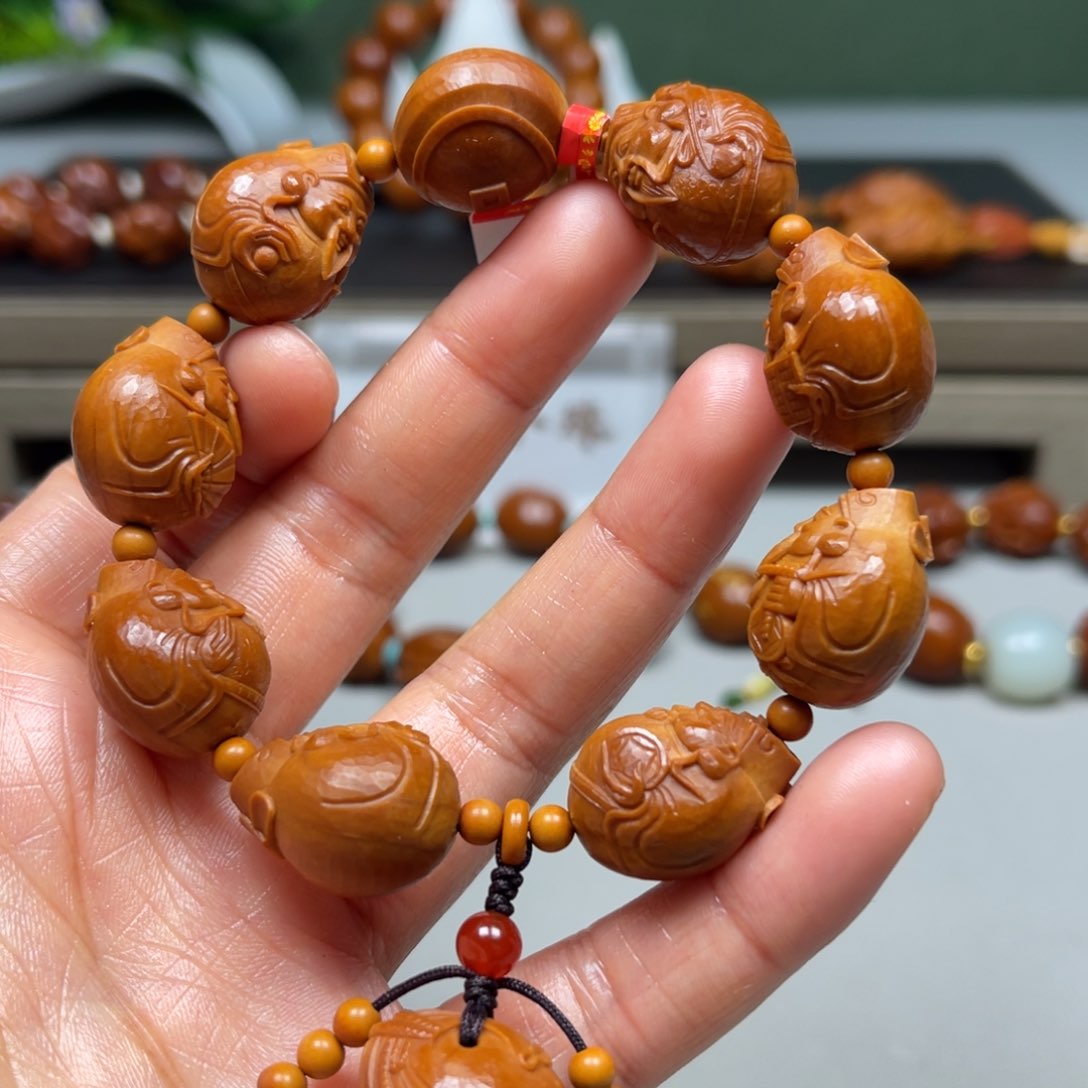 吊坠橄榄核财源滚滚