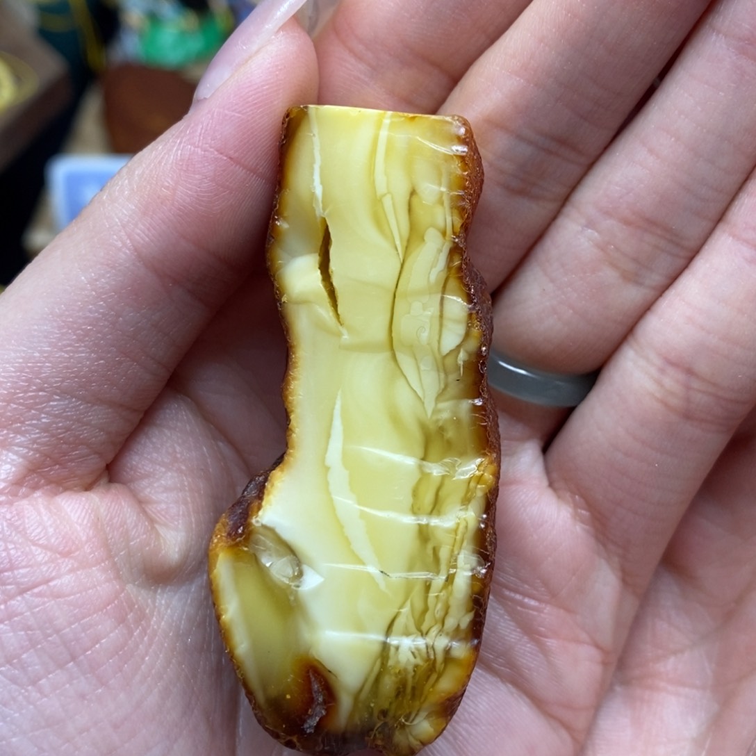 琥珀珠宝奇石未镶嵌陈