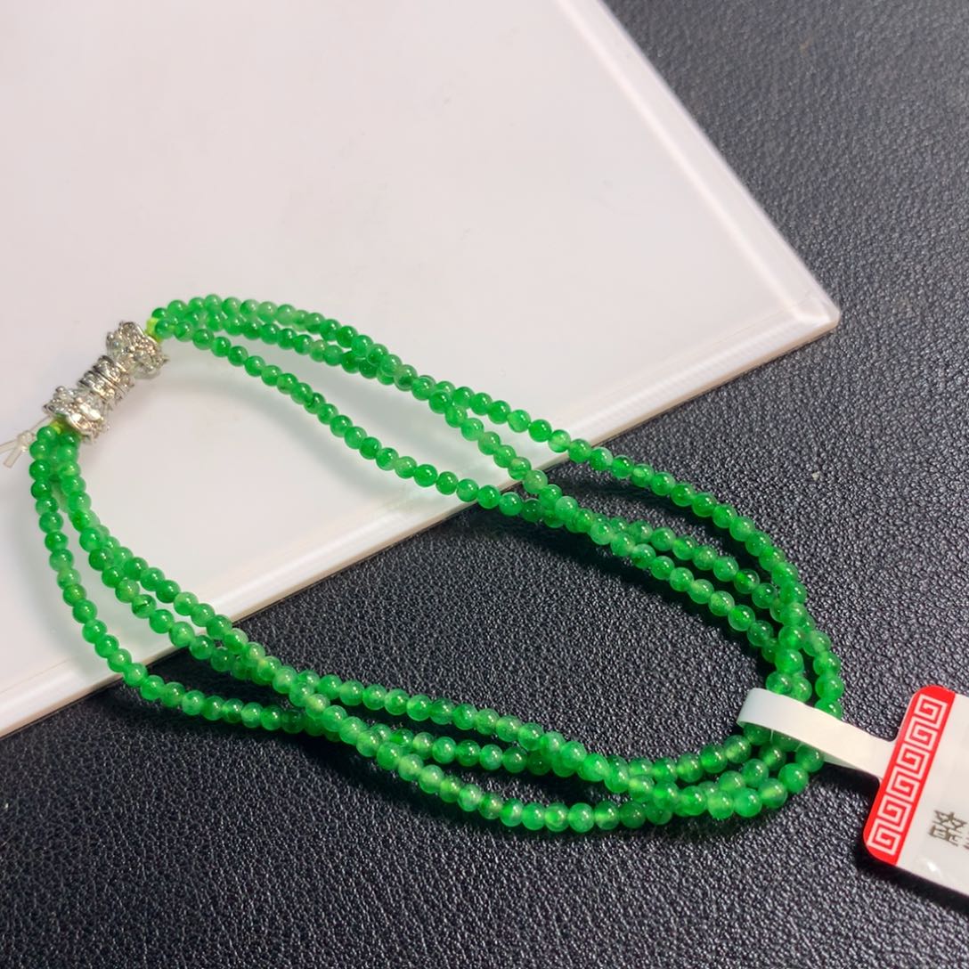 翡翠未镶嵌颈饰手串