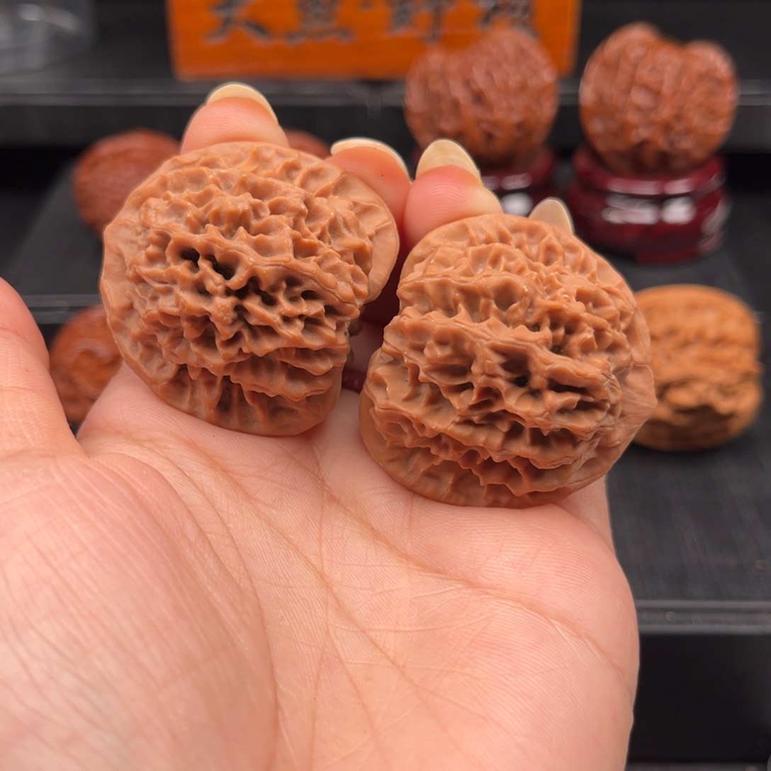 【闪购商品】文玩核桃吊坠@****?秦闷39
