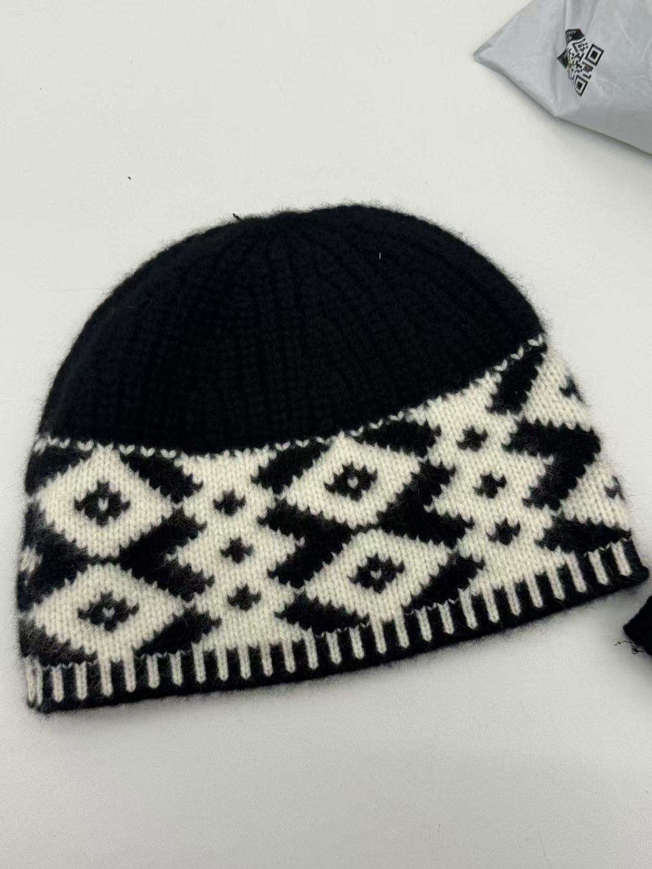 JOUOCOKO设计师品牌百分百羊绒简约黑白配色毛帽