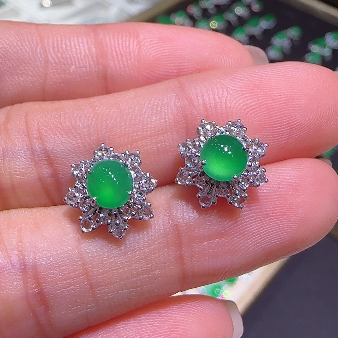 翡翠耳钉18K金镶嵌耳钉