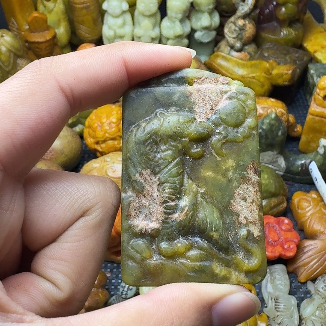 白玉菩提吊坠。。。