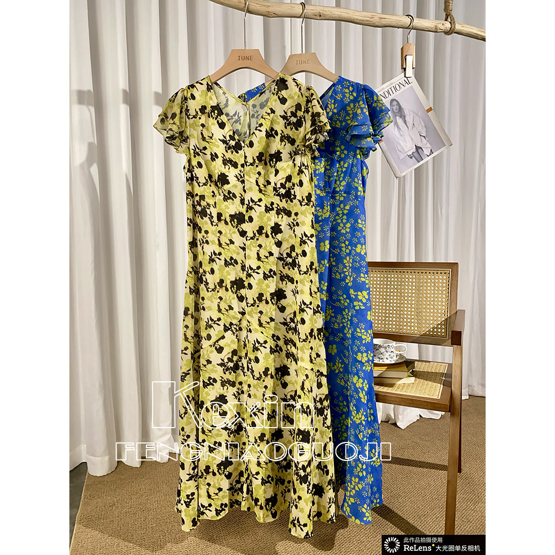 套头碎花中长款连衣裙复古印花收腰夏季V领