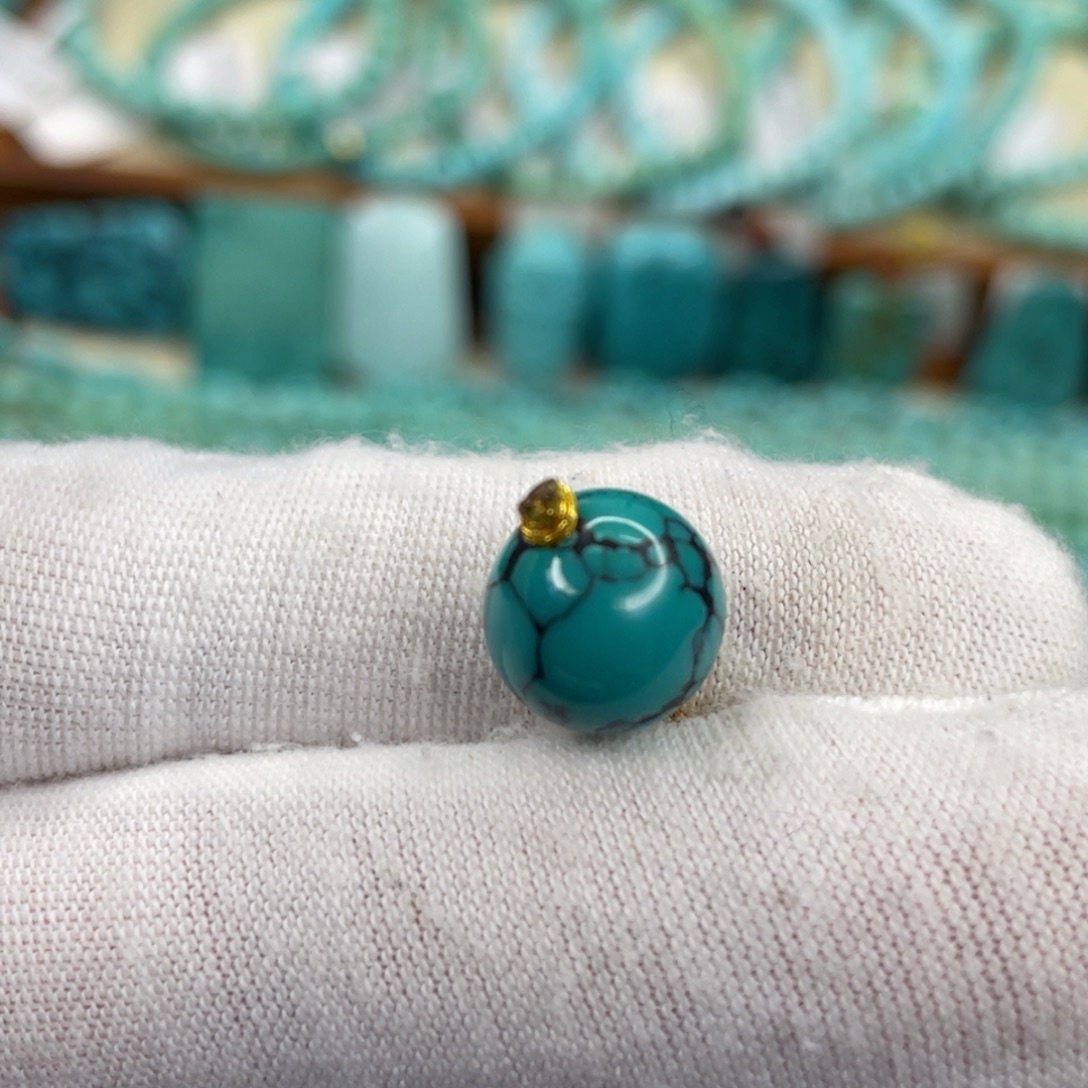 绿松石未镶嵌挂件