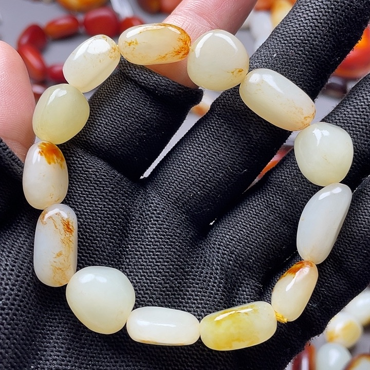 和田玉未镶嵌手链