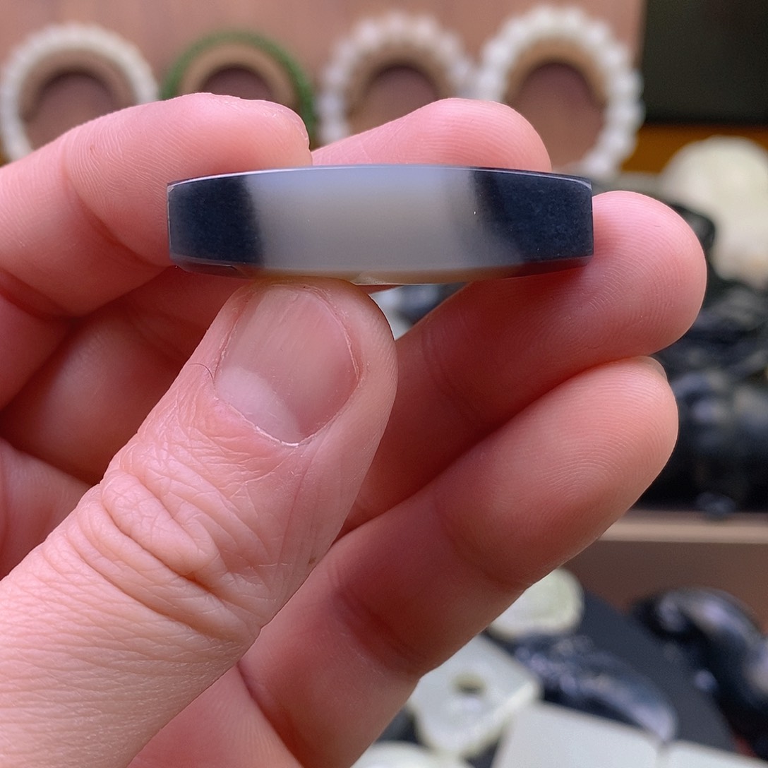 未镶嵌手链和田玉（糖玉）