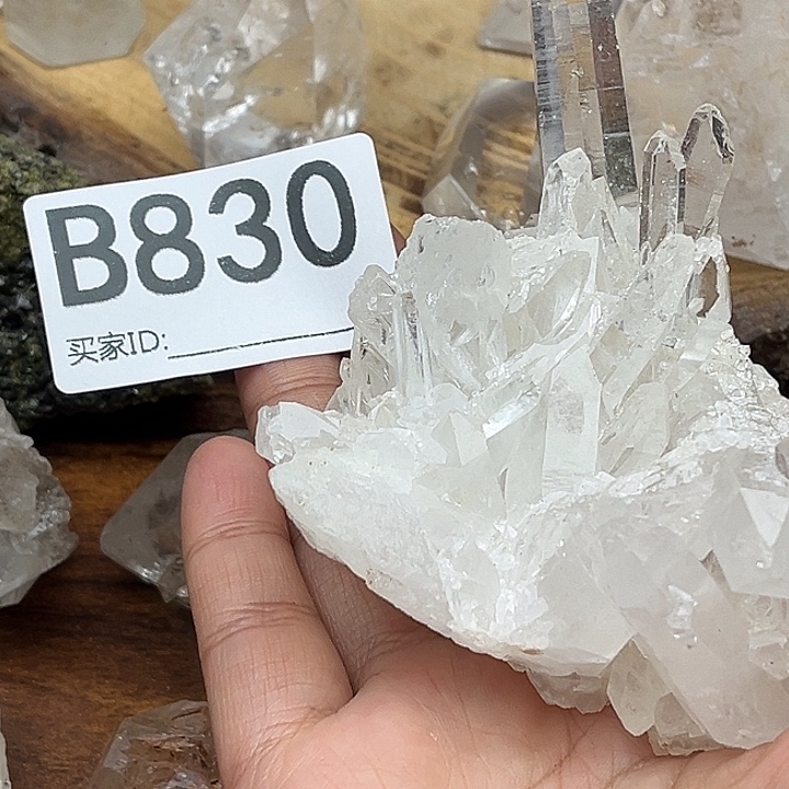 N***e珠宝半成品水晶未镶嵌默认微瑕拍两单