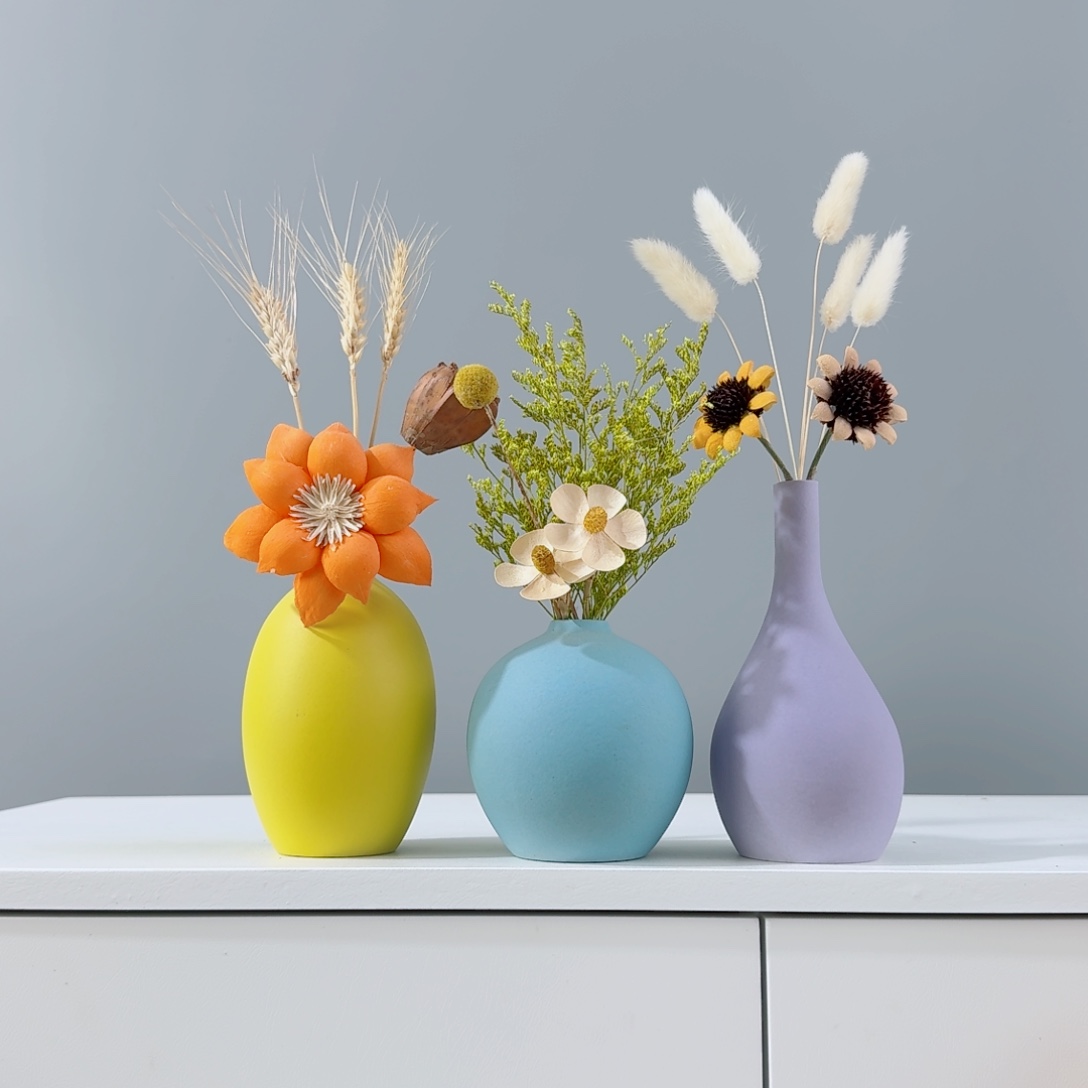 摆件陶瓷小花瓶含花总高约20-30cm