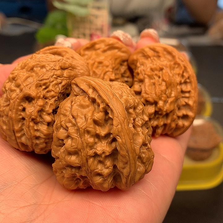 文玩核桃吊坠皮*?11两对座山雕