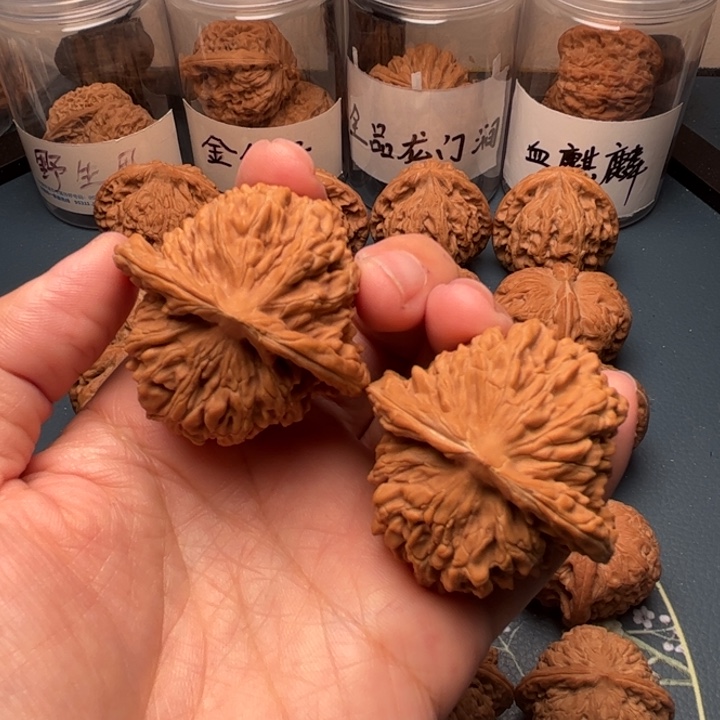 吊坠文玩核桃44山地楼全品