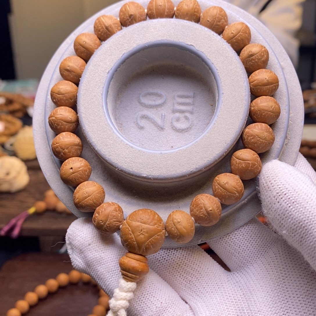 凤眼菩提手串11.3-11.6菩提玉化