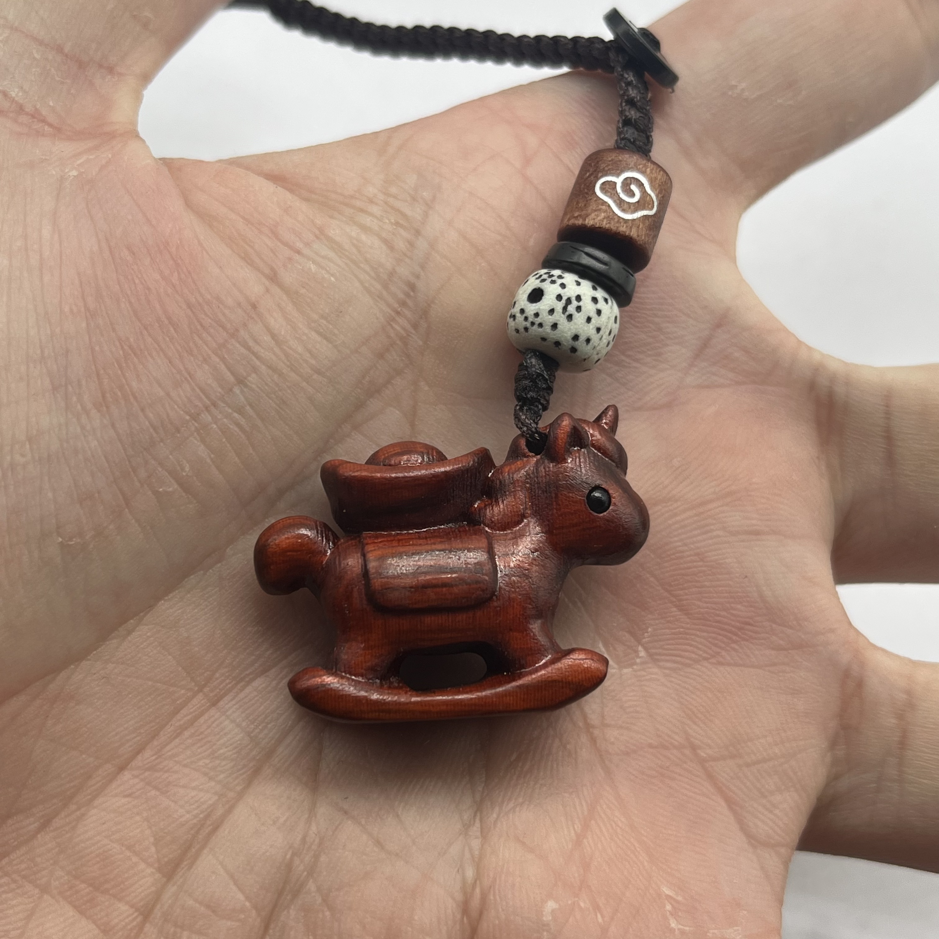 紫檀雕小马背元宝木质钥匙扣挂件无礼盒 A653