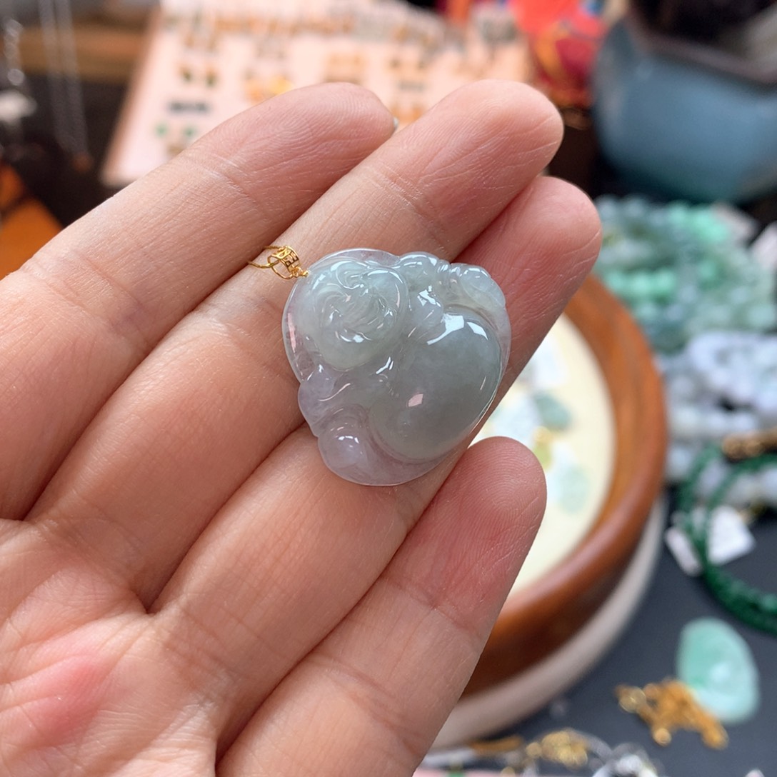 颈饰18K金镶嵌翡翠