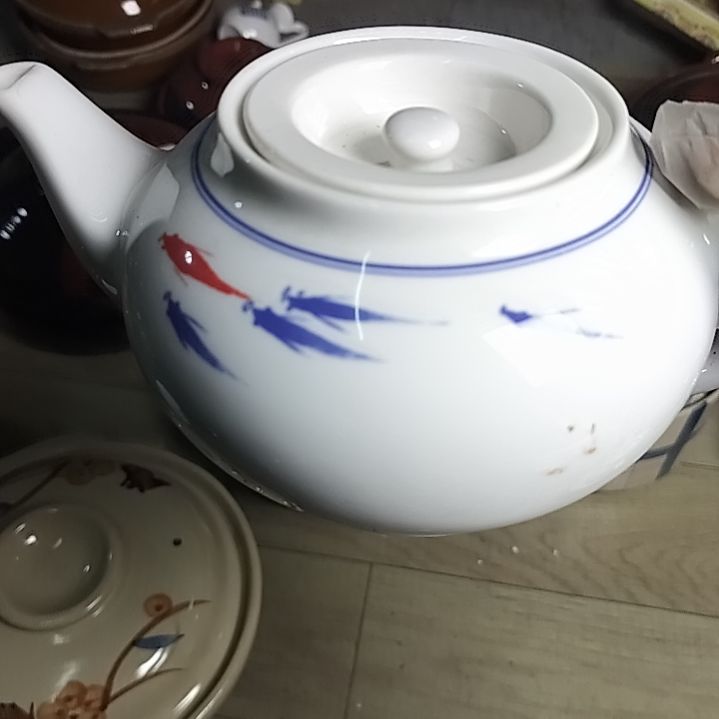 盘瓷片陶瓷杯盘壶碗都有