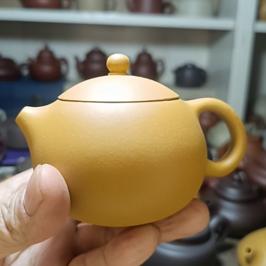 茶壶紫砂原矿黄金段泥西施内推260cc半手工