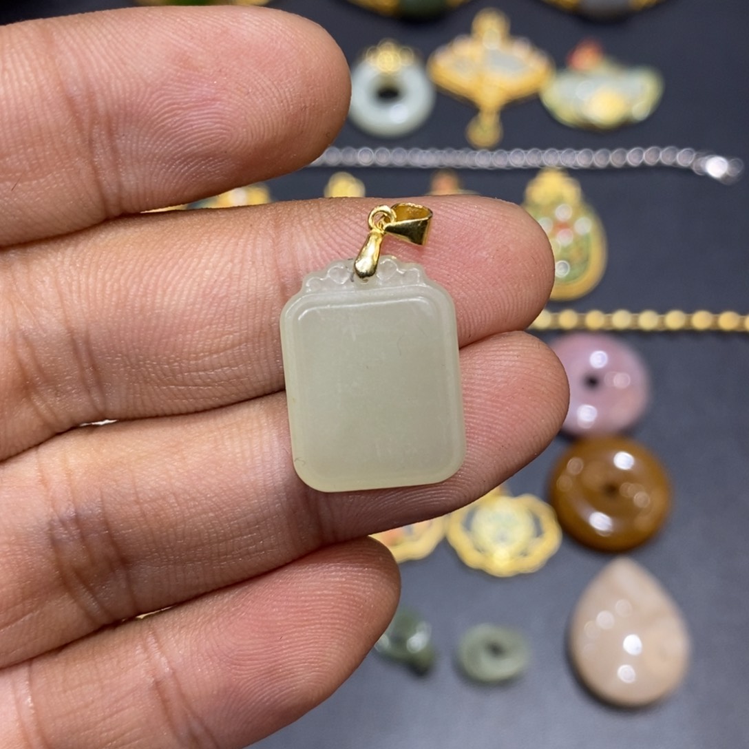 和田玉颈饰银S925镀金镶嵌