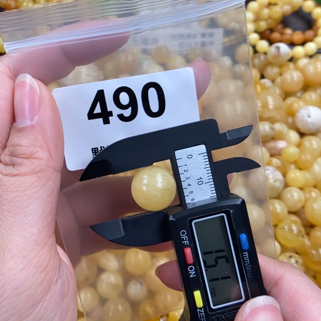 未镶嵌琥珀珠宝奇石