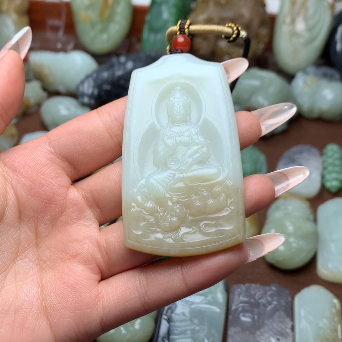 和田玉挂件未镶嵌爱*剧