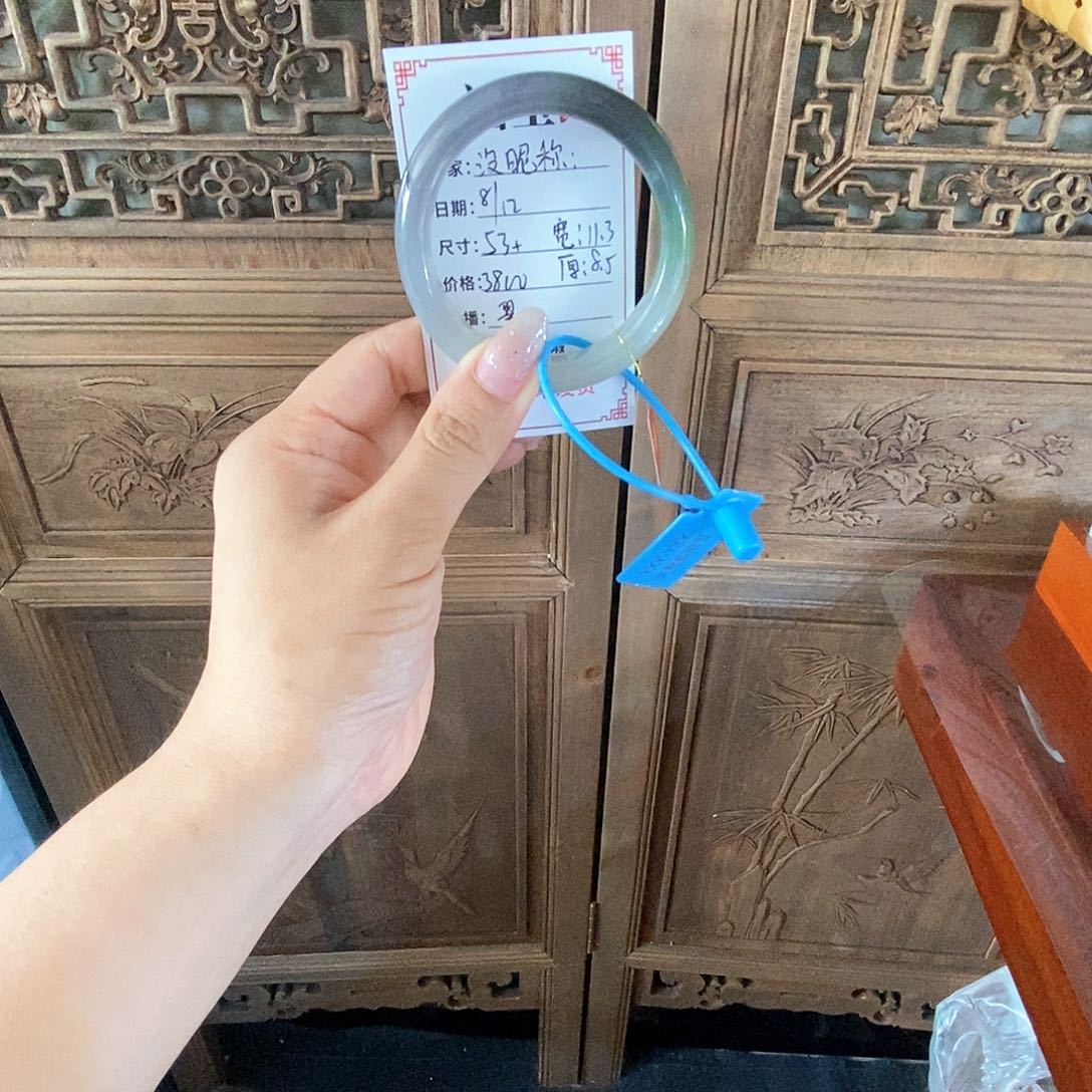 和田玉手镯未镶嵌没*称