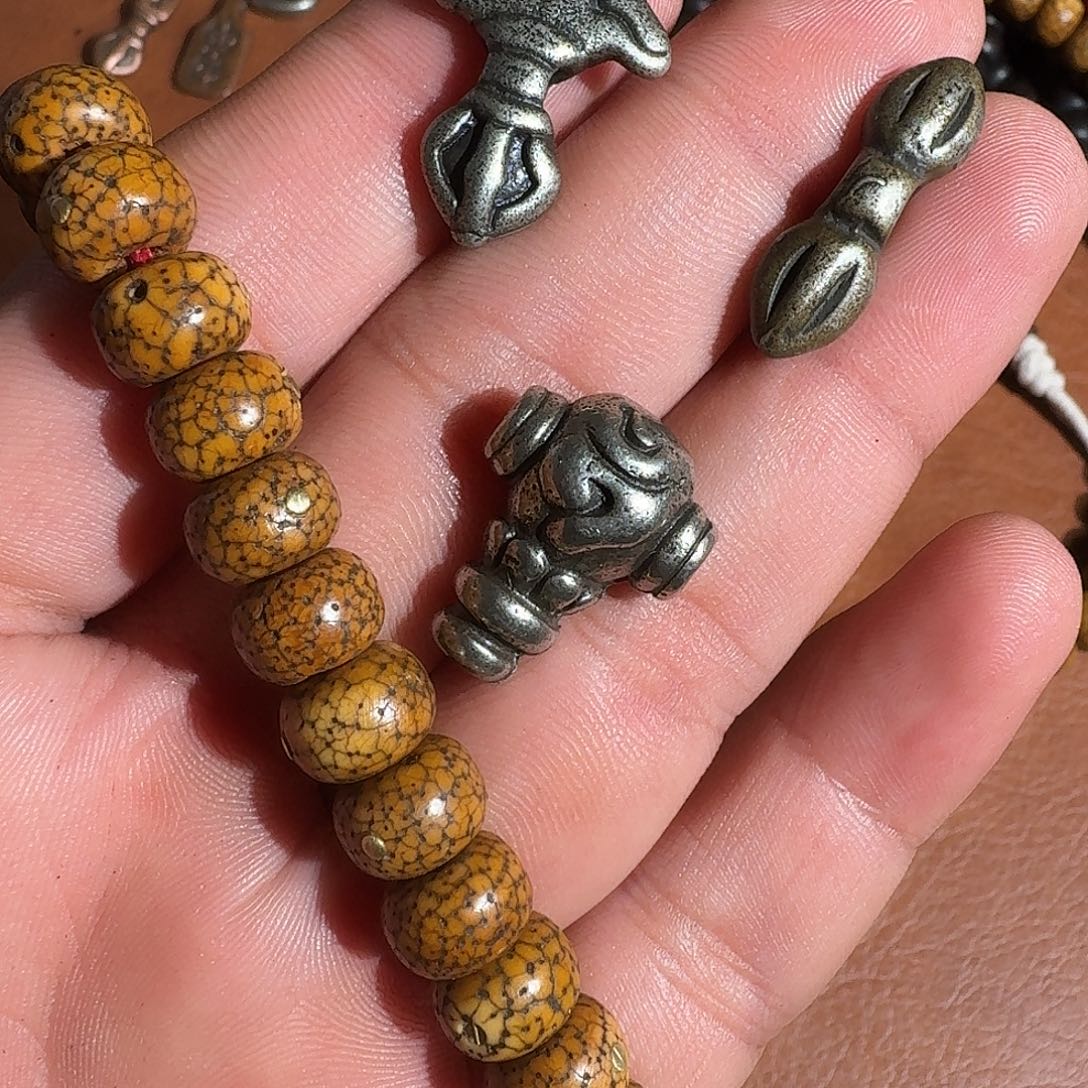 群***全柏香籽/百香籽吊坠