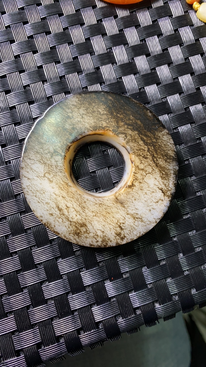 和田玉水银沁玉碧