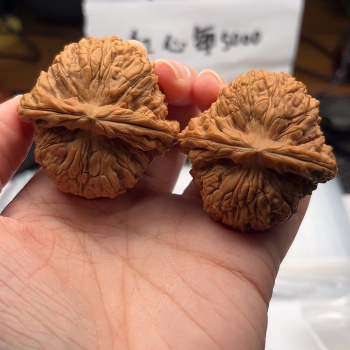 文玩核桃吊坠南疆46