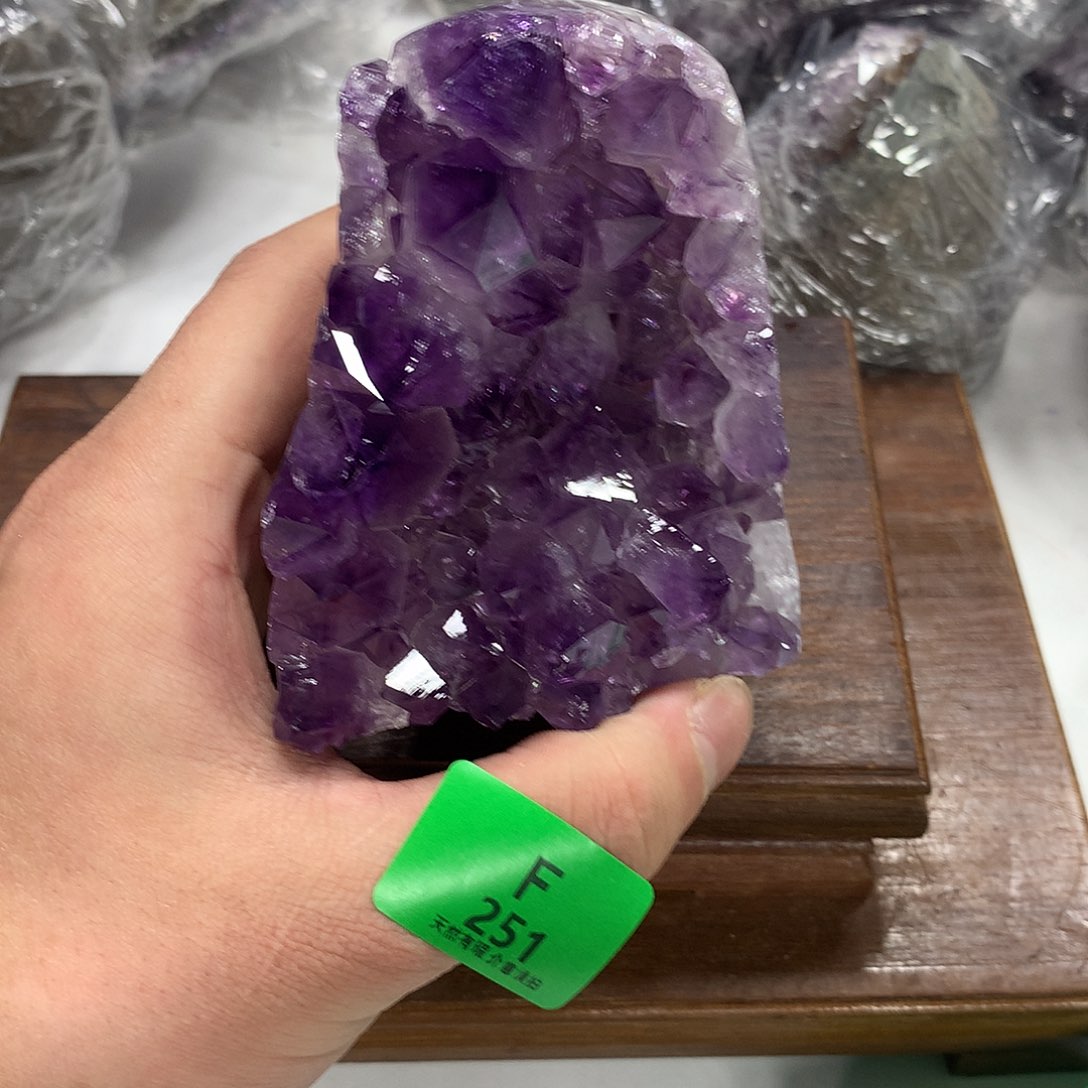 紫晶大型摆件（非配饰）未镶嵌