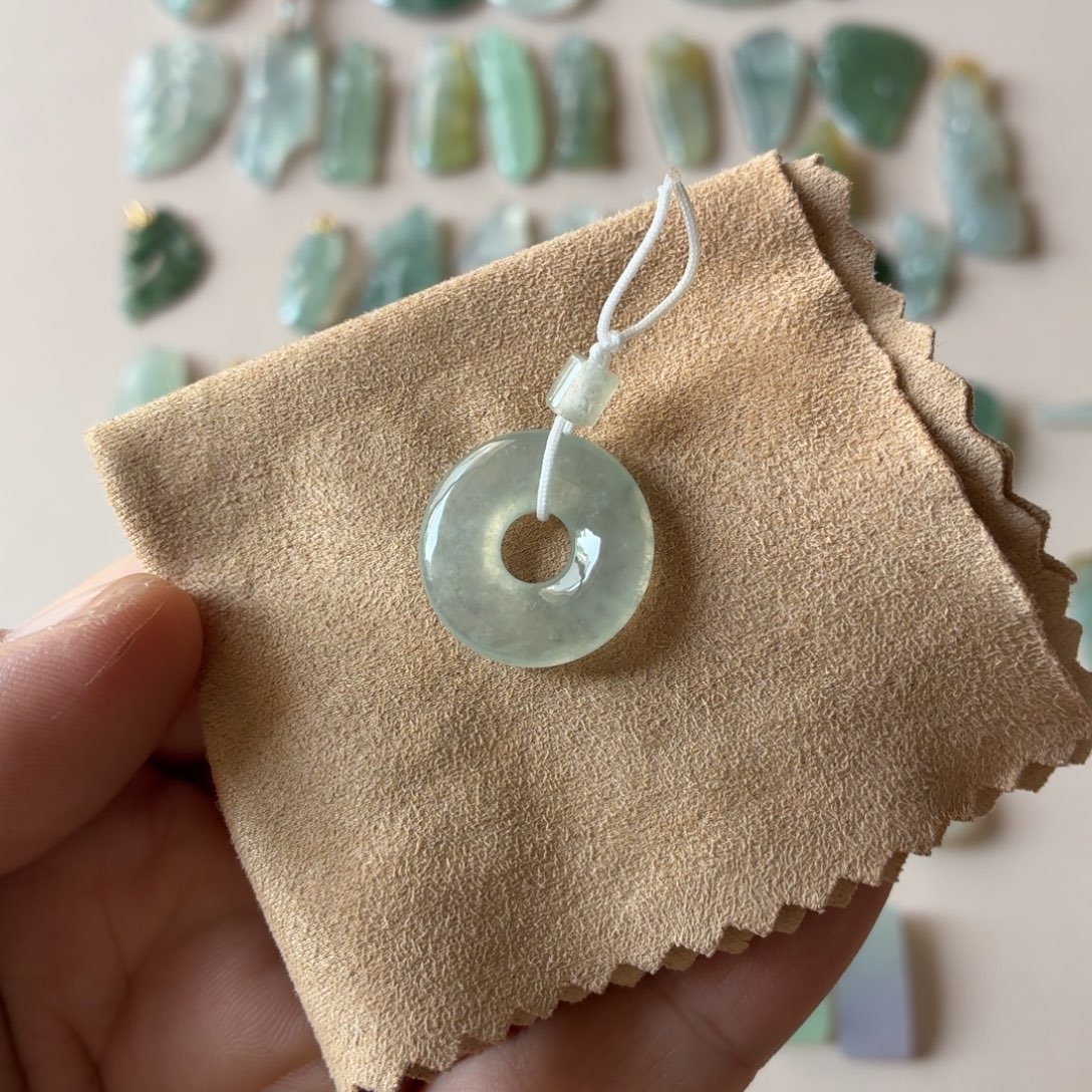 翡翠未镶嵌颈饰天然缅甸翡翠A货