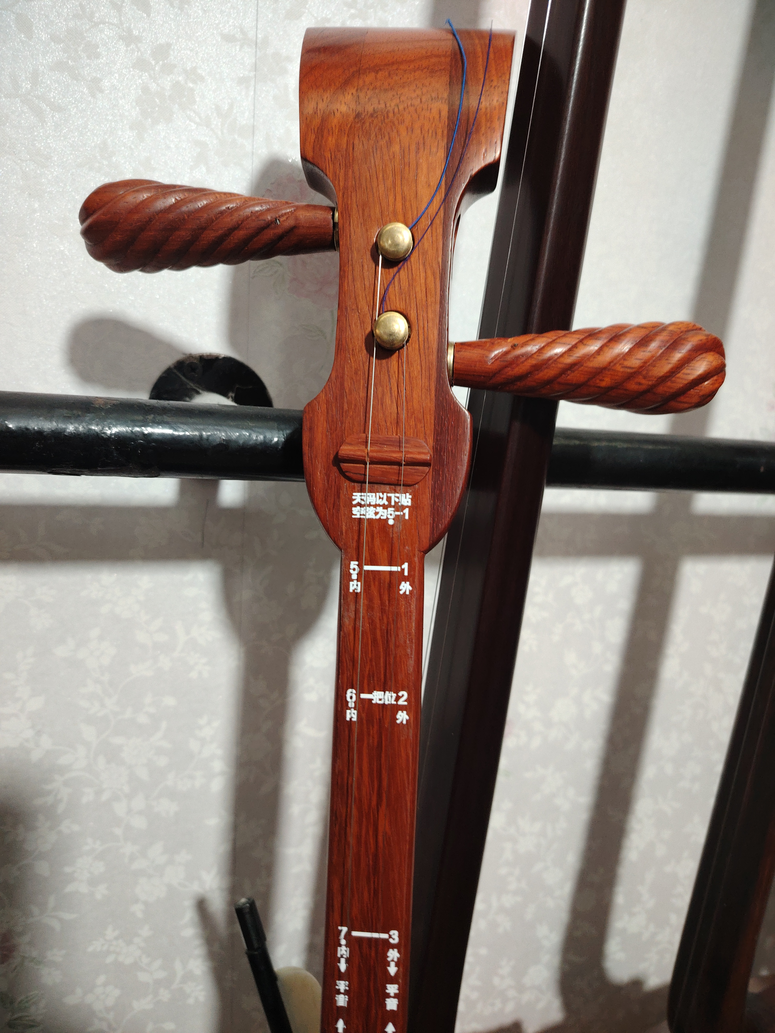 缅甸红花梨圆筒曲胡 原木原纹不上色