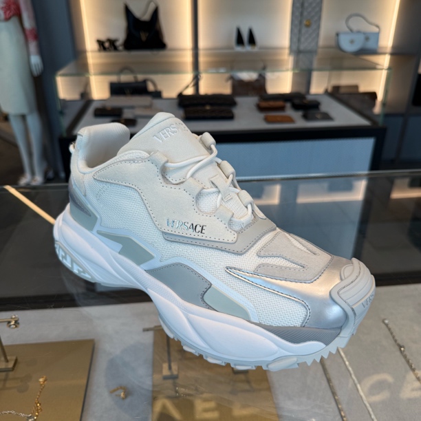 未使用 VERSACE/范思哲 国内现货/男士老爹鞋白银色