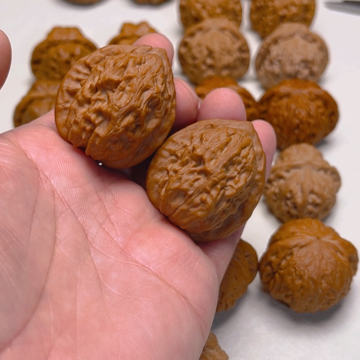 文玩核桃把件W*大红袍 边37.5编号095