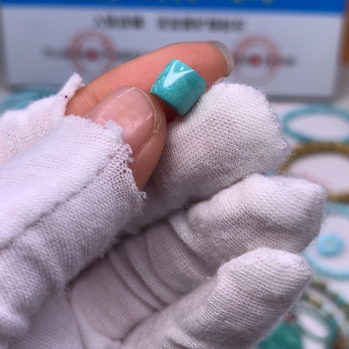 绿松石配饰未镶嵌