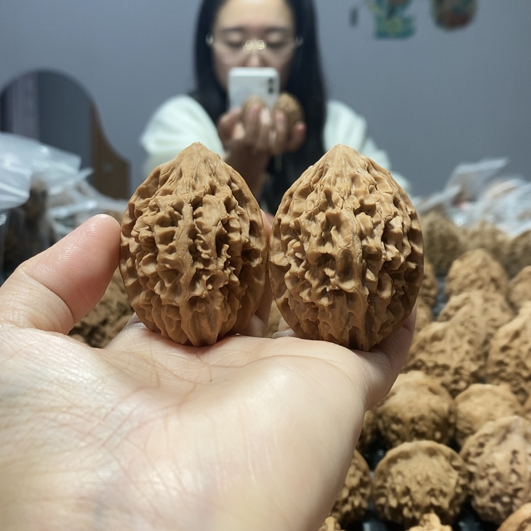 文玩核桃吊坠招财鼠38