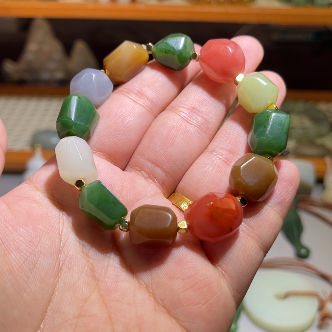 和田玉未镶嵌手链