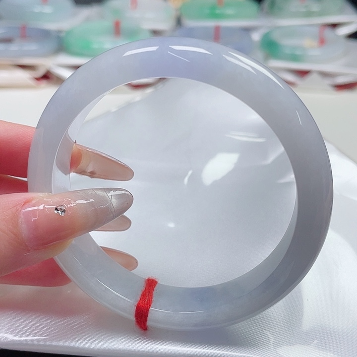 翡翠手镯未镶嵌缅甸