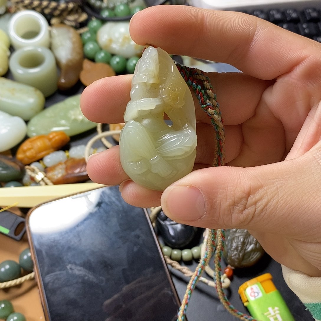 和田玉（糖玉）挂件未镶嵌