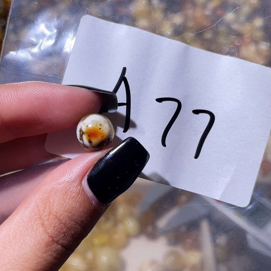 未镶嵌琥珀裸石9.7福利