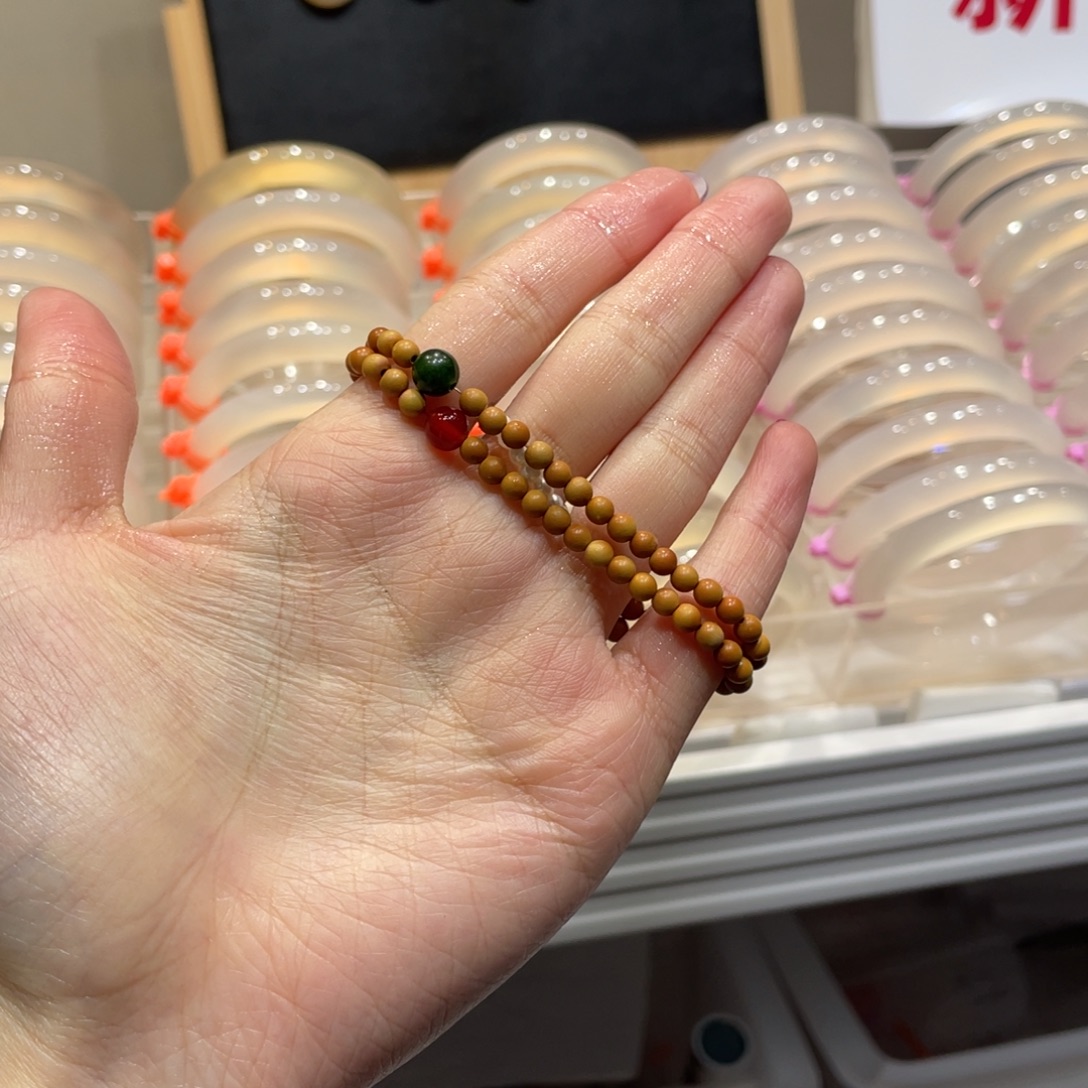 媛***菜玛瑙/玉髓未镶嵌手串手串