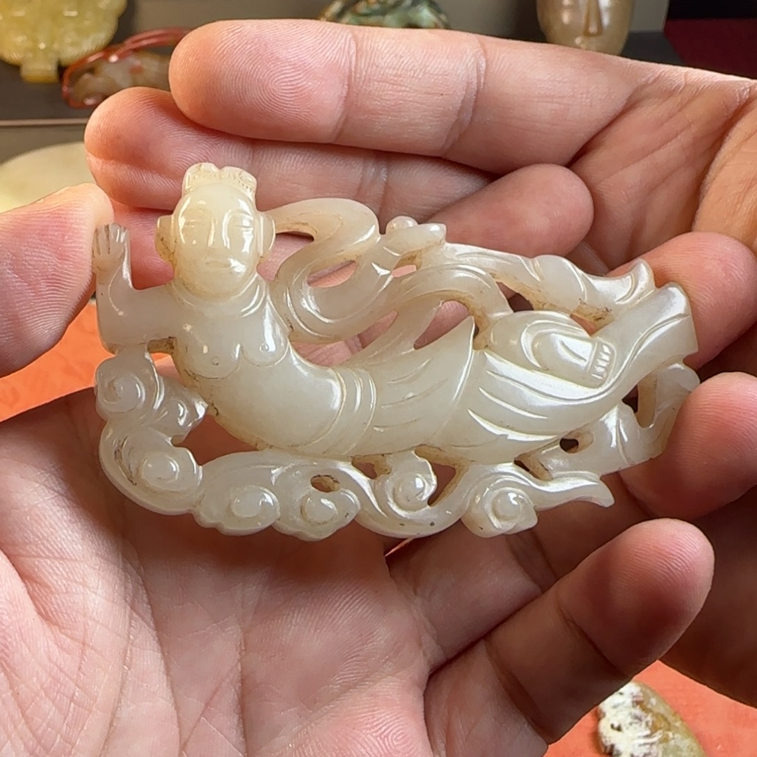 大***唐和田玉（糖玉）未镶嵌挂件
