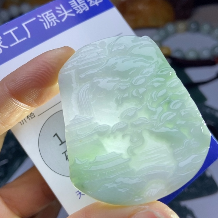 翡翠颈饰未镶嵌翡翠